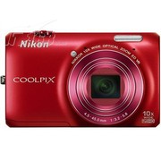 尼康 S6300 数码相机 红色(1602万像素 2.7英寸液晶屏 10倍光学变焦 25mm广角)