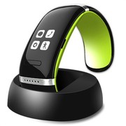 智蝶科技 OLED电容触摸屏蓝牙智能手环/智能手镯 无辐射手机伴侣 L12 (绿色+黑色)